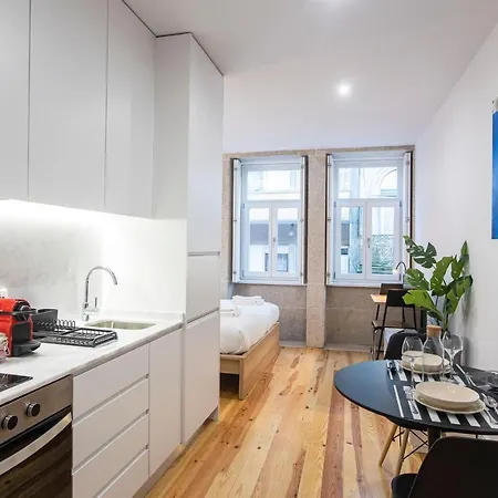 Apartment Trendy Vintage Downtown By Lovelystay Porto