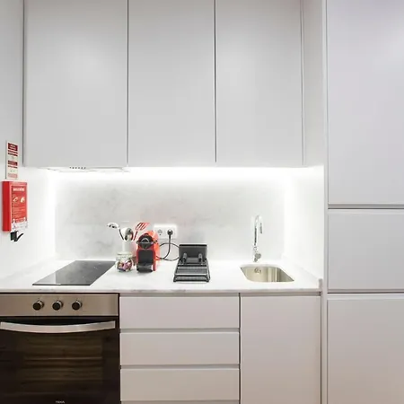 Apartment Trendy Vintage Downtown By Lovelystay Porto